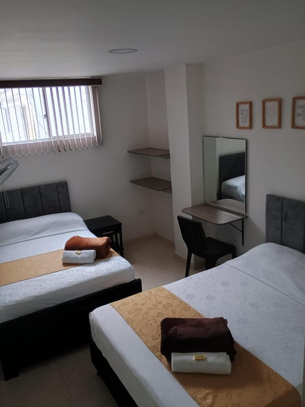 Hotel Cafe Estrella Armenia  Bilik gambar